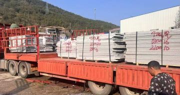 贵阳 芝麻灰花岗岩光面毛板出货日常