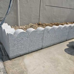 贵阳 芝麻白花岗岩花边石铺装效果图