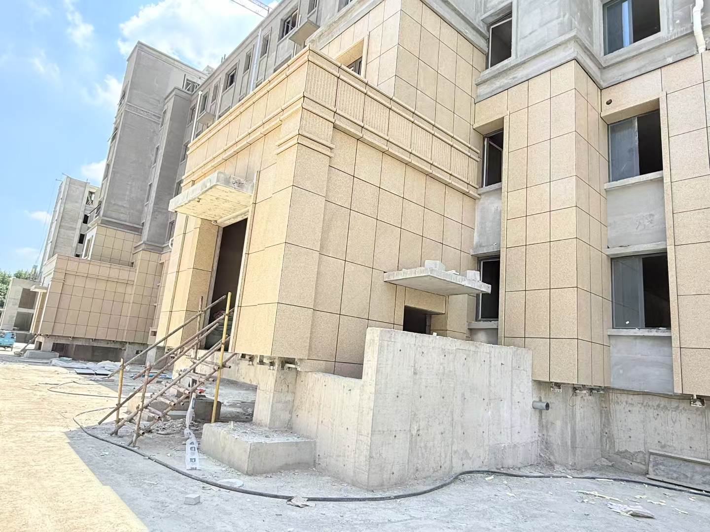 贵阳 黄金麻干挂，工地实拍