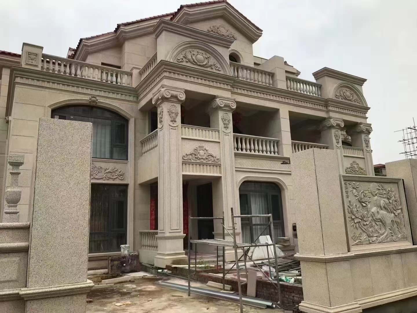 贵阳黄金麻别墅外墙安装效果