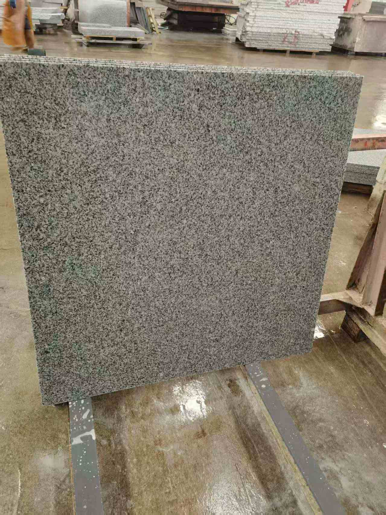 贵阳 芝麻白光面900*900，高地铁标准