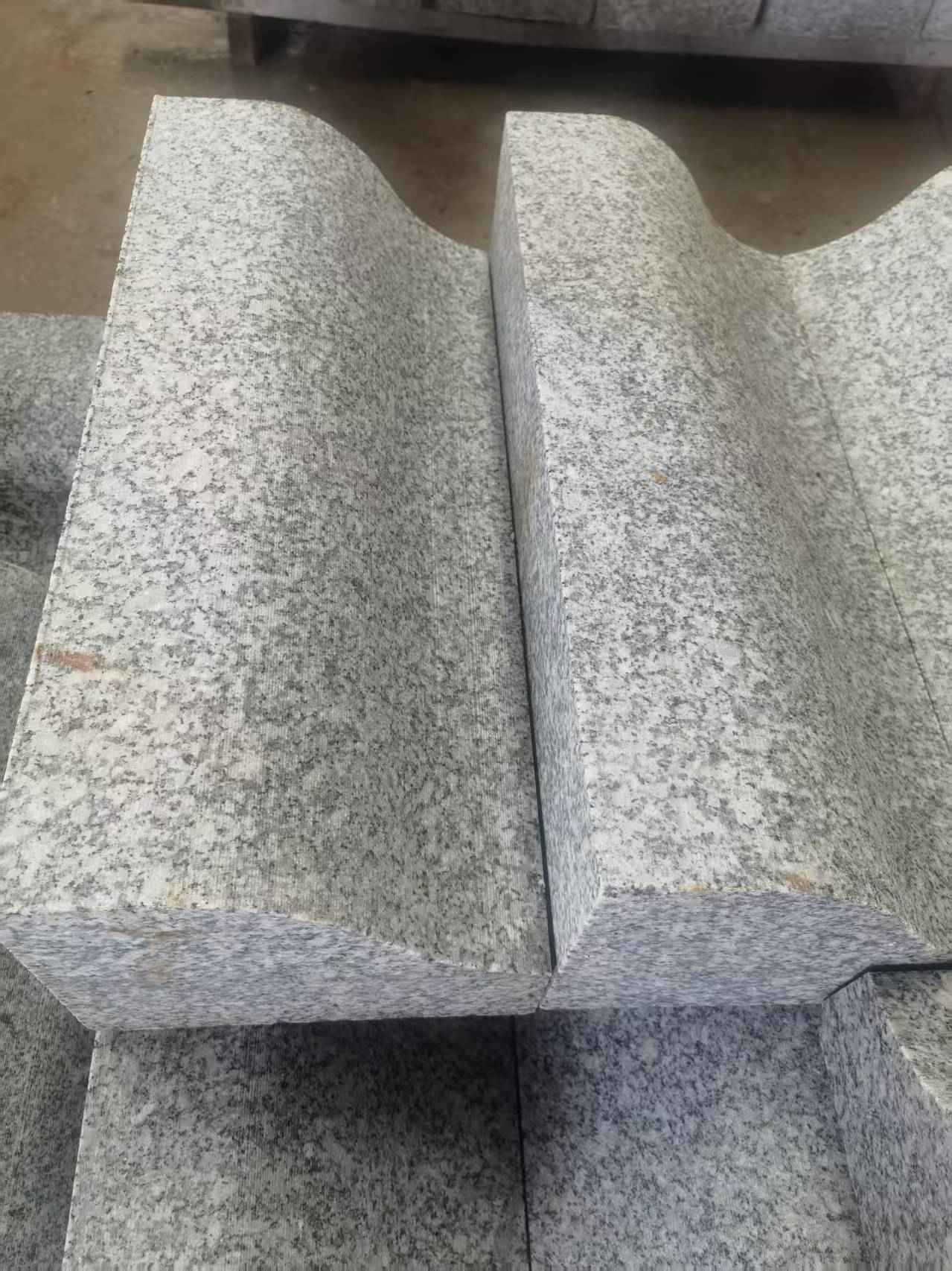 贵阳芙蓉白S型拉丝面路沿石