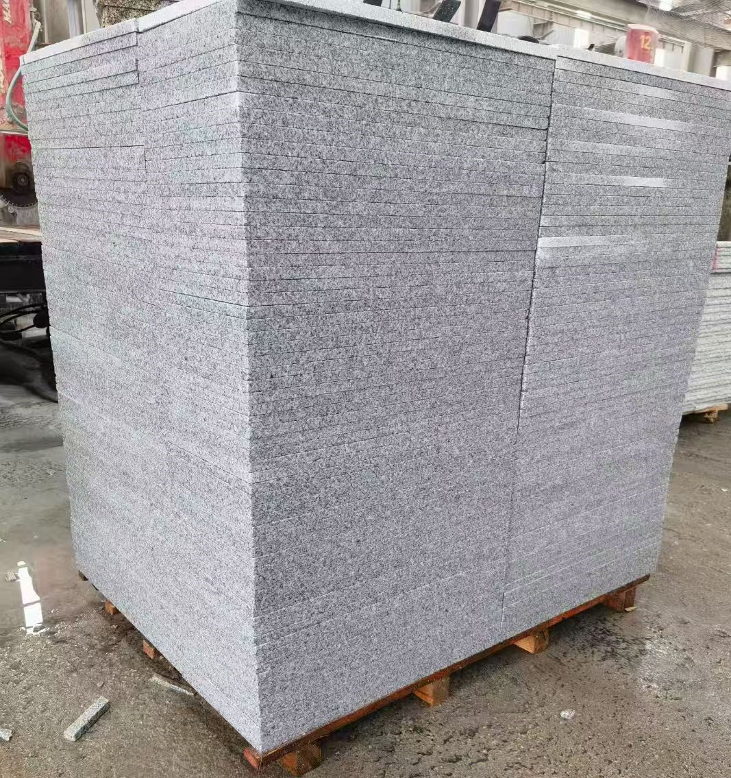 贵阳 火烧面地铺石，街道广场园林市政工程板，1.8~5.0厚均有现货